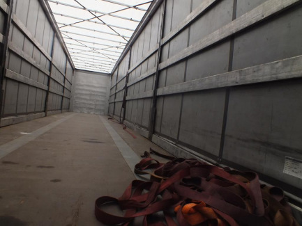 Zdjęcie przedmiotu: AUCTION OF THE DAY KOEGEL SN 24 Curtain trailer