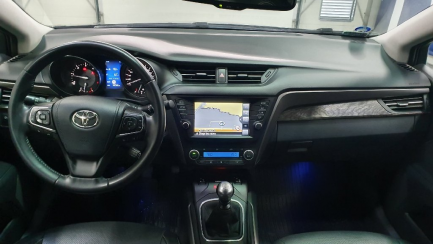 Zdjęcie przedmiotu: Toyota Avensis Kombi 2.0 D-4D Prestige