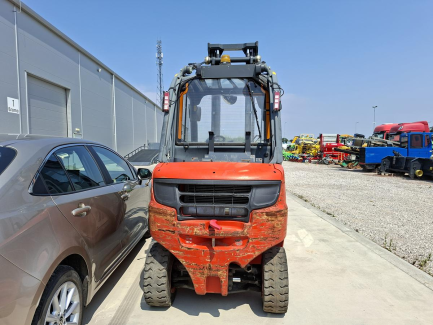 Zdjęcie przedmiotu: W&oacute;zek widłowy LINDE H30CNG-02