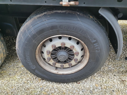Zdjęcie przedmiotu: KOGEL S24-1 curtain semitrailer
