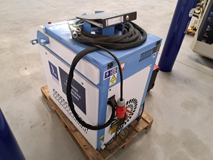 Zdjęcie przedmiotu: OTINUS OT-2000 Handheld Laser Welder