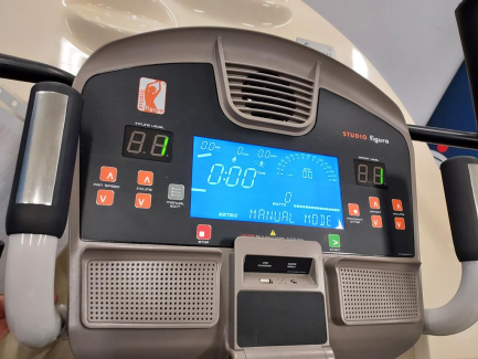 Zdjęcie przedmiotu: Cosmetic device for body shaping Swan Shaper STUDIO FIGURA