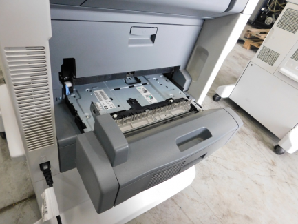 Zdjęcie przedmiotu: Hewlett-Packard (HP) LaserJet M5035 MFP laser multifunction printer