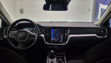 Zdjęcie przedmiotu: Volvo V60 B3 B Momentum Core aut