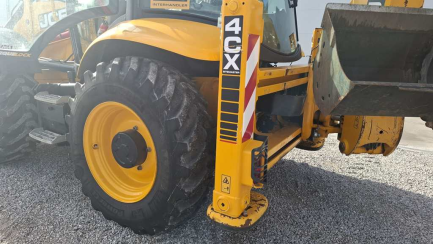 Zdjęcie przedmiotu: Екскаватор-навантажувач JCB 4CX