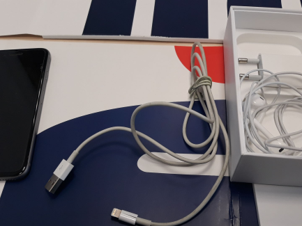 Zdjęcie przedmiotu: Smartfon Apple iPhone 6S 32GB gwiezdna szarość kod prod. MN0W2PM-A