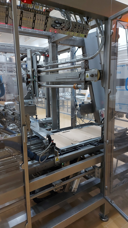 Zdjęcie przedmiotu: Automatic machine for packing butter into TREPKO 822 cubes and collective packing cubes into boxes TREPKO 710