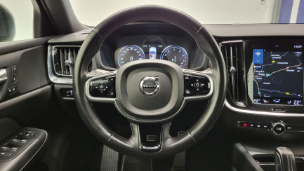 Zdjęcie przedmiotu: Volvo S60 B4 B R-Design aut