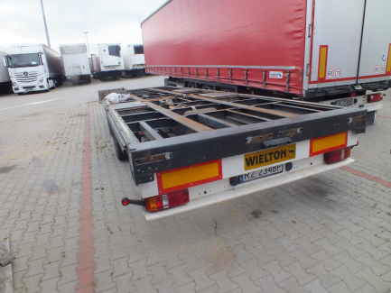 Zdjęcie przedmiotu: Box and curtain trailer with central axles WIELTON PC2
