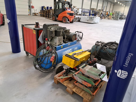 Zdjęcie przedmiotu: Workshop equipment set