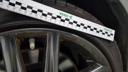 Zdjęcie przedmiotu: Lexus IS200T sedan