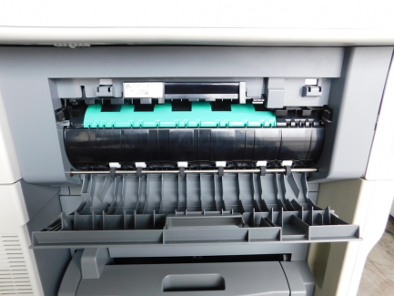 Zdjęcie przedmiotu: Hewlett-Packard (HP) LaserJet M5035 MFP laser multifunction printer