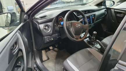 Zdjęcie przedmiotu: Toyota Auris 1.33 VVT-i Active