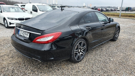 Zdjęcie przedmiotu: Mercedes-benz CLS550 sedan
