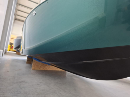 Zdjęcie przedmiotu: Ł&oacute;dź motorowa VTS FLYING SHARK CAPRI BOWRIDER 5.7