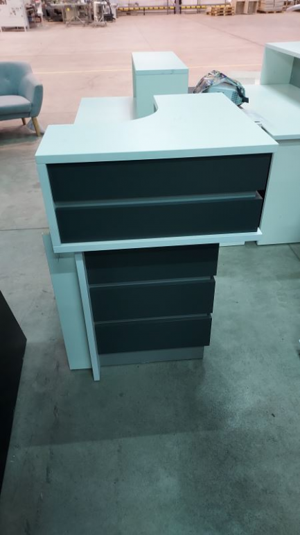 Zdjęcie przedmiotu: Room equipment - furniture