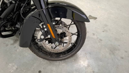Zdjęcie przedmiotu: Harley Davidson Road King Special