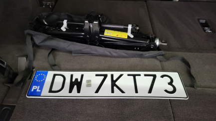 Zdjęcie przedmiotu: LAND ROVER Discovery V 2.0 SD4 HSE
