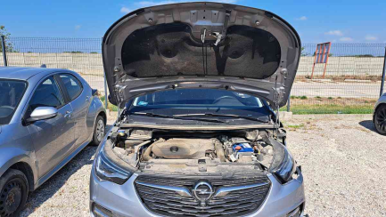 Zdjęcie przedmiotu: Opel GRANDLAND X 1.6 E6 Design Line S&S Aut.