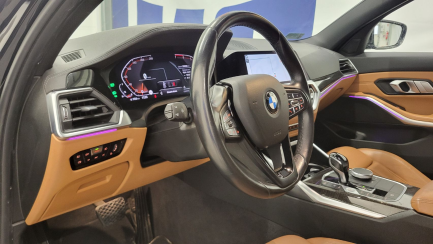 Zdjęcie przedmiotu: BMW 330i Luxury Line aut