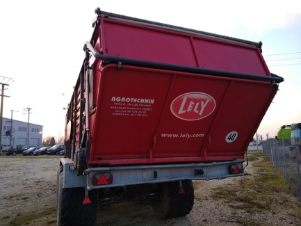Zdjęcie przedmiotu: The LELY TIGO 60 RD Profi loader wagon