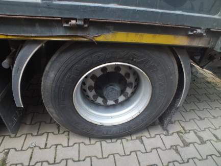 Zdjęcie przedmiotu: Przyczepa z osiami centralnymi KONAR JG6