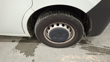Zdjęcie przedmiotu: Renault Master FWD 2.3 dCi E6d 3.5t L3H3 Pack Clim