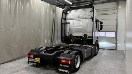 Zdjęcie przedmiotu: SCANIA R450 E6 20.1t LA 4x2 EB Highline