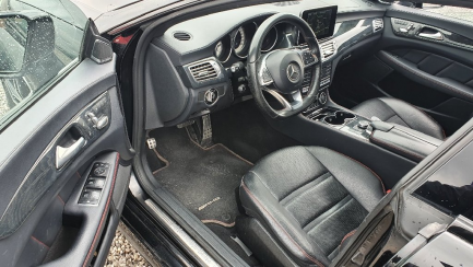 Zdjęcie przedmiotu: Mercedes-benz CLS550 sedan