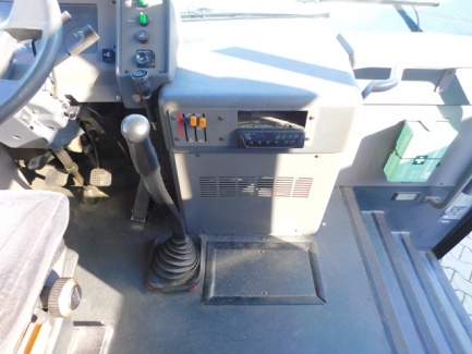 Zdjęcie przedmiotu: Renault Carrier Medium LR 210