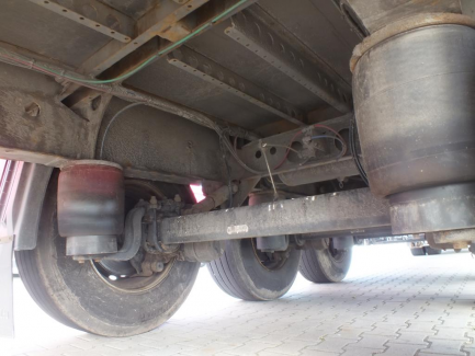 Zdjęcie przedmiotu: KRONE SD Curtain trailer