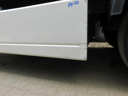 Zdjęcie przedmiotu: KRONE SD Curtain semitrailer