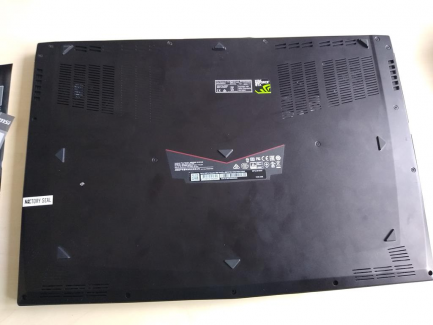 Zdjęcie przedmiotu: MSI GS73 / 8RF-043PL laptop
