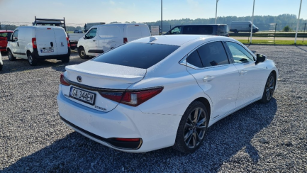 Zdjęcie przedmiotu: Lexus ES300H F Sport