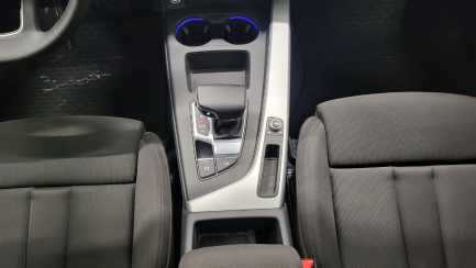 Zdjęcie przedmiotu: Audi A4 35 TFSI mHEV S tronic