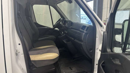 Zdjęcie przedmiotu: Renault Master FWD 2.3 dCi E6d 3.5t L3H2 Business
