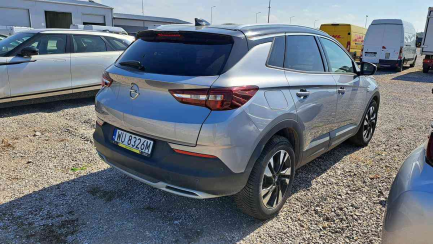 Zdjęcie przedmiotu: Opel GRANDLAND X 1.6 E6 Design Line S&S Aut.
