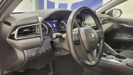 Zdjęcie przedmiotu: Toyota Camry 2.5 Hybrid Comfort CVT