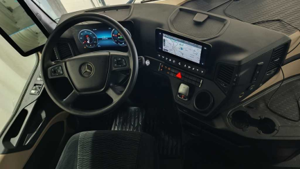 Zdjęcie przedmiotu: Mercedes-Benz Actros 1845 LS E6 18.0t Tampering with the odometer reading