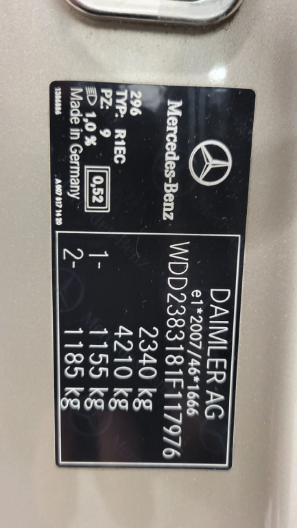 Zdjęcie przedmiotu: Mercedes-benz E 300 d Coupe 9G-TRONIC
