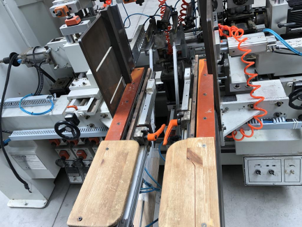 Zdjęcie przedmiotu: LAZZONI EXPERT 806 through-feed drilling machine