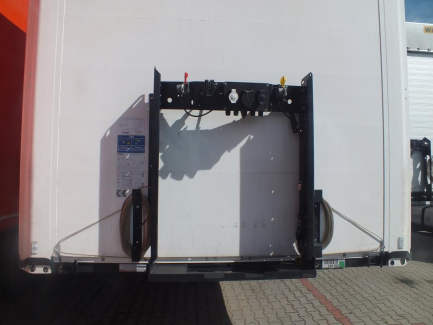 Zdjęcie przedmiotu: Naczepa kurtynowa MEGA KOGEL SN24 S 24-1