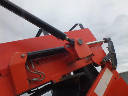 Zdjęcie przedmiotu: SANDVIK QJ341 self-propelled jaw crusher