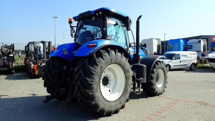 Zdjęcie przedmiotu: NEW HOLLAND T7.230 AutoCommand agricultural tractor