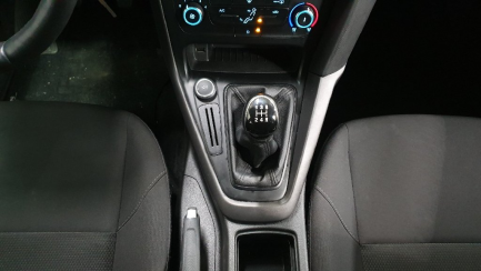 Zdjęcie przedmiotu: Ford Focus sedan 1.6 Trend