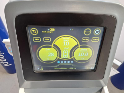 Zdjęcie przedmiotu: STUDIO FIGURA DIAMOND cosmetic device used to remove unwanted hair on both the face and the entire body