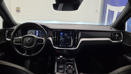 Zdjęcie przedmiotu: Volvo S60 B4 B R-Design aut