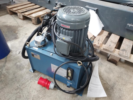 Zdjęcie przedmiotu: HUNG TA HT2101 stationary testing machine