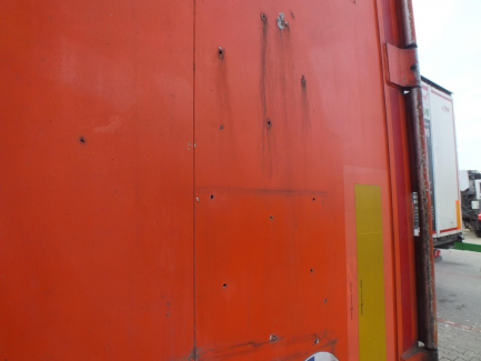 Zdjęcie przedmiotu: KRAKER CF-Z CF200 moving floor semi-trailer