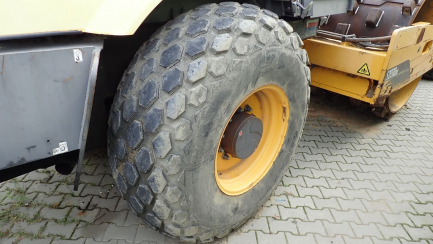 Zdjęcie przedmiotu: VOLVO SD130 DX combination roller